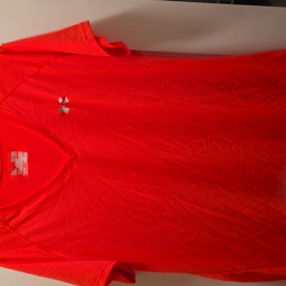 Women's Under Armour tee